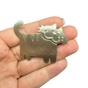 Vintage Jewelry Silver Tone Cat Brooch Smiling Cat pin Artistic Cat